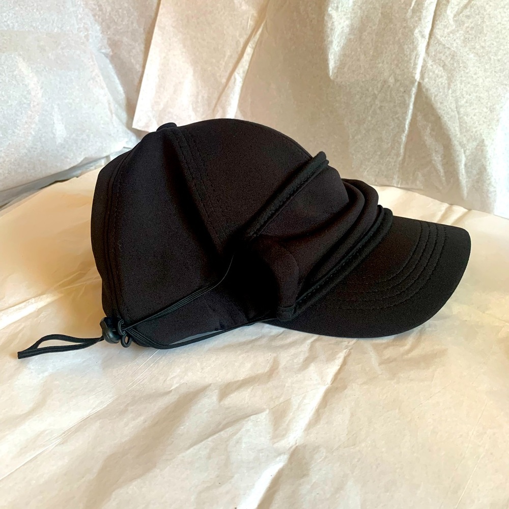 Ponyflo Cap With Attached Mask